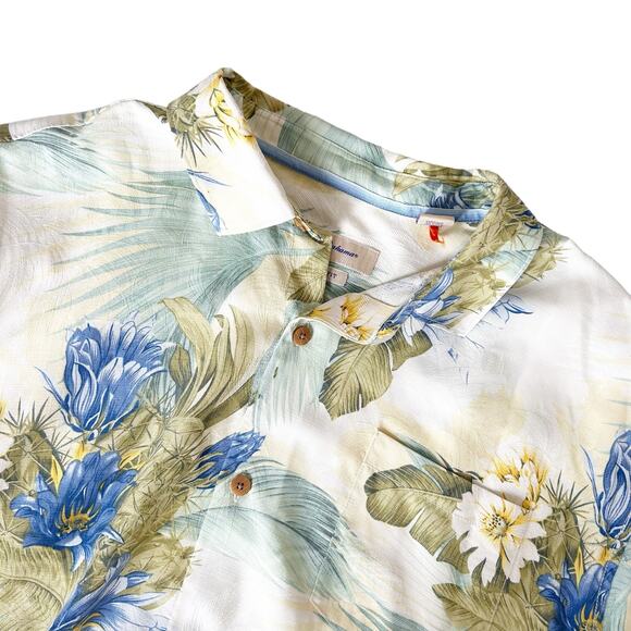 Tommy Bahama Floral Hawaiian Short Sleeve Button Down Sz XXL - Picture 1 of 5